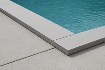 Düz kaplama kenar: minimal görünüm, köşe profili ile tamam