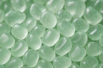 Cam media: keskin olmayan parçacıklar, geri yıkamada hızlı ayrışım