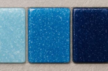 Mozaik üç tonu: açık, azur ve lacivert çipler